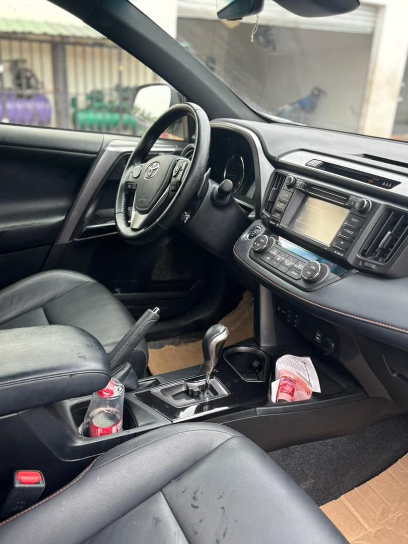 TOYOTA RAV4 2018 - Image 4