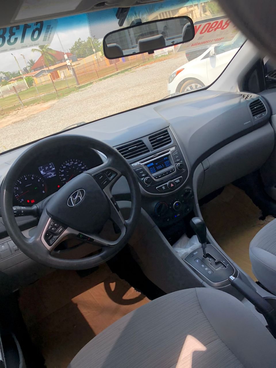 HYUNDAI ASCENT 2015 - Image 9