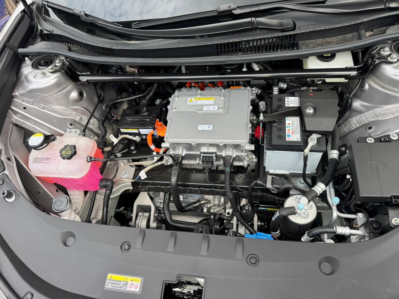 TOYOTA BZ3 - Image 12